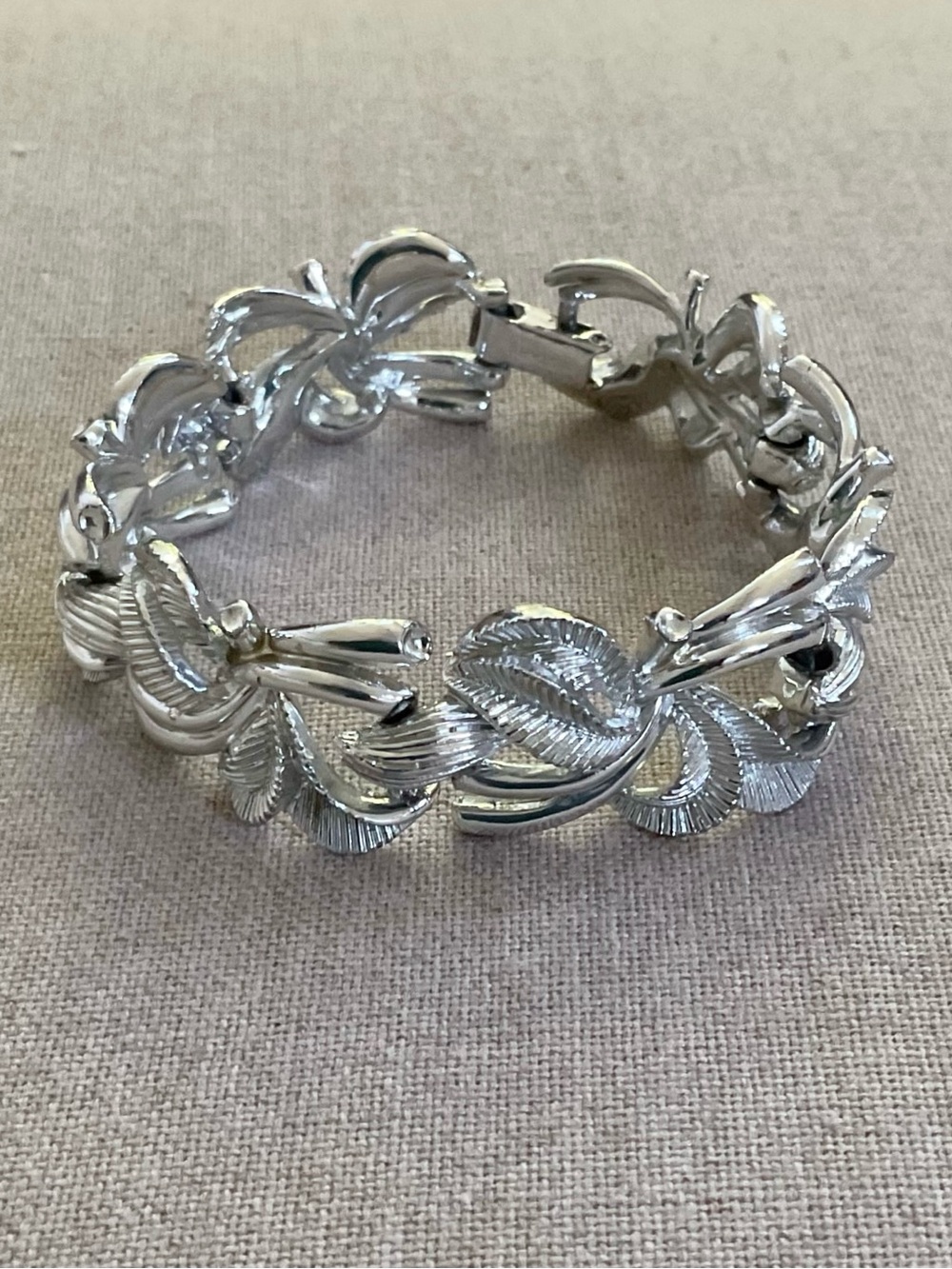 Vintage STAR Signed Silver Tone Leaf Link Bracelet Mid Century Floral
